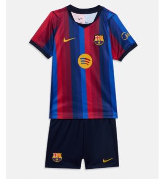 Barcelona Thuis tenue Kinder 2026-27 voetbaltenue met Short Barcelona Thuis tenue Kinder 2026-27 voetbaltenue met Short